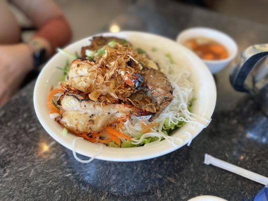 Pho Kim Long by null