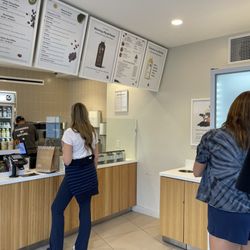 Pressed Juicery - There were a number of people in line on my second trip of day to Pressed. Yep, it is that good!