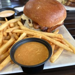 Bacon cheese burger with fries and paprika honey mustard.