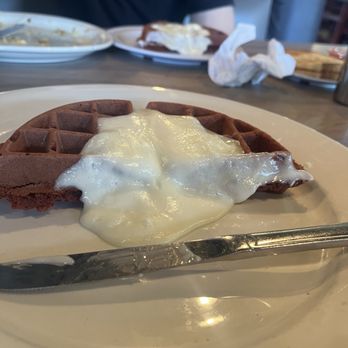 Dave's of Milton - Bars Near Me - Milton, Washington