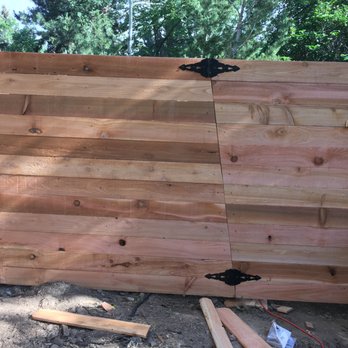 Simcoe Services - New gate - Fences & Gates Near Me Simcoe Services - New gate - Fences & Gates Near Me