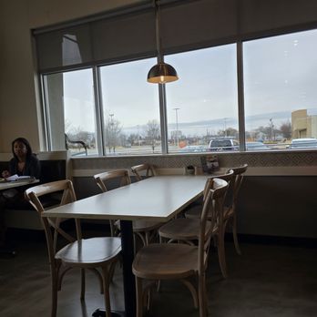 SYRUP - St Charles - Inside - Breakfast & Brunch Near Me - St. Charles, Illinois SYRUP - St Charles - Inside - Breakfast & Brunch Near Me - St. Charles, Illinois