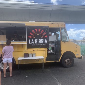 La Birria - Mexican Near Me - Aiea, Hawaii