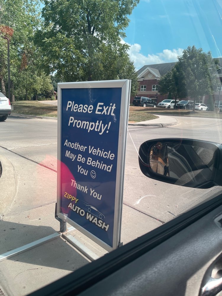 ZIPPY AUTO WASH Updated October 2024 19 Photos & 44 Reviews 177 S