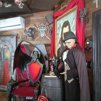 Dracula's Legacy Wine Bar - Wine Bars Near Me - St. Petersburg, Florida