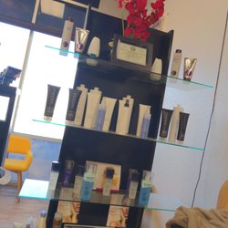 B-Stylish Hairsalon - B-Stylist Hairsalon