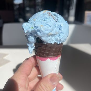 Baskin-Robbins - Beach day flavor is the bomb! - Ice Cream & Frozen Yogurt Near Me - San Diego, California Baskin-Robbins - Beach day flavor is the bomb! - Ice Cream & Frozen Yogurt Near Me - San Diego, California