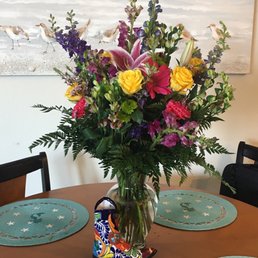Awesome $80 bouquet of flowers. I order them the evening before and picked them up 10 o'clock the next morning. Awesome $80 bouquet of flowers. I order them the evening before and picked them up 10 o'clock the next morning.