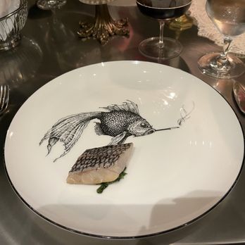 Alinea - Smoking gun - New American Near Me - Chicago, Illinois Alinea - Smoking gun - New American Near Me - Chicago, Illinois