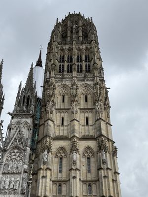Cathédrale Notre-Dame de Rouen by null