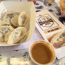 Frank And Spoon - Dumplings & sauce