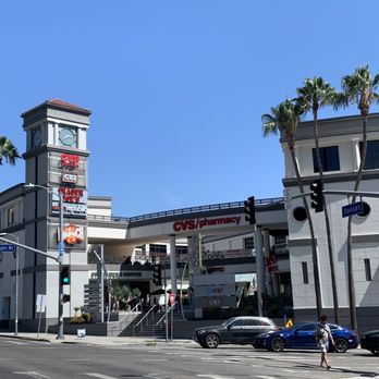 CVS Pharmacy - Outside - Drugstores Near Me - Los Angeles, California