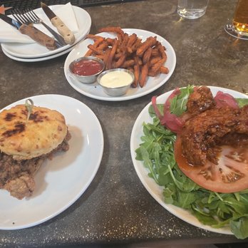 The Hoppy Monk - Gochu Chickenwich salad instead of bread and chicken biscuit - Gastropubs Near Me - San Antonio, Texas The Hoppy Monk - Gochu Chickenwich salad instead of bread and chicken biscuit - Gastropubs Near Me - San Antonio, Texas