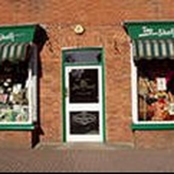 Top Shelf - Flowers & Gifts Near Me - Henfield, WSX Top Shelf - Flowers & Gifts Near Me - Henfield, WSX
