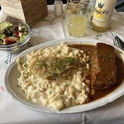 Zum Spätzle - Kässpätzle mit Hackbraten