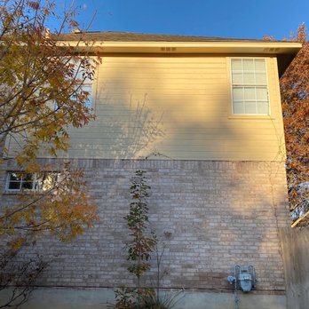 JP Exteriors - Before: side of house - Roofing Near Me - Austin, Texas JP Exteriors - Before: side of house - Roofing Near Me - Austin, Texas