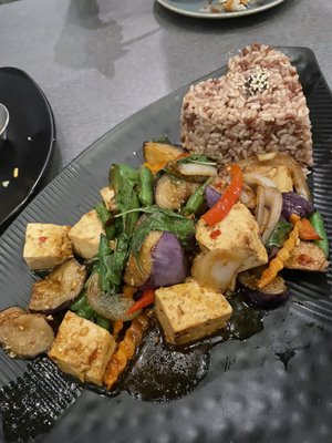 KIIN EXTRAORDINARY THAI by null
