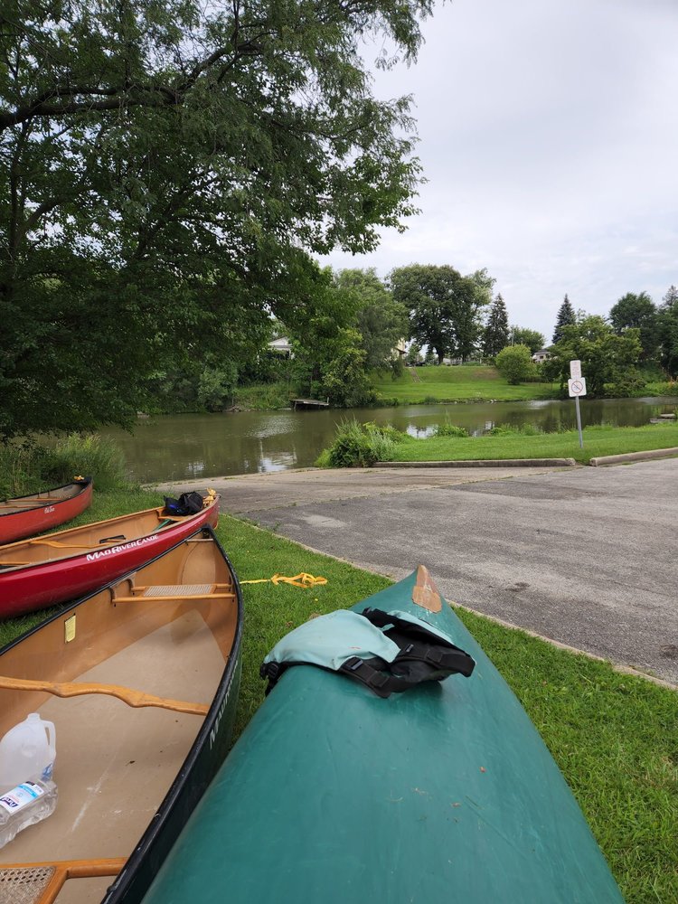 LITTLE CALUMET BOAT LAUNCH Boating 1562 W Water St, Blue Island, IL