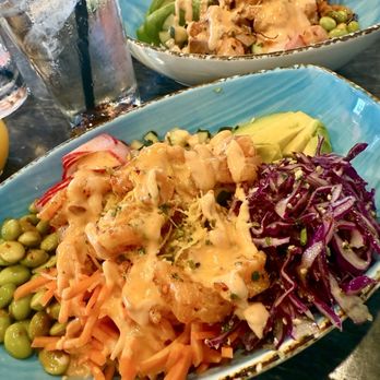 Nalu Vida - August 29, 2025 | Friday | 2 Poke Bowls | Inside - Bars Near Me - Venice, California