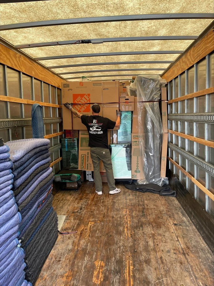 Bend Brothers Moving logo