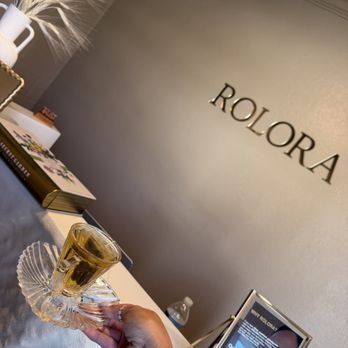 Rolora - Complementary tea - Skin Care Near Me - Newport Beach, California Rolora - Complementary tea - Skin Care Near Me - Newport Beach, California