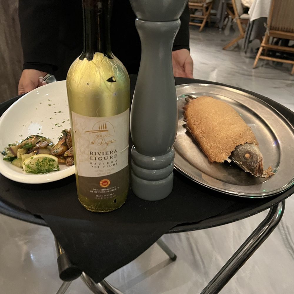 Giordi - Table side branzino - Modern European Near Me - Stuart, Florida Giordi - Table side branzino - Modern European Near Me - Stuart, Florida
