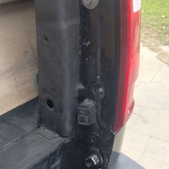 Caliber Collision - Missing tailgate - Body Shops Near Me - San Antonio, Texas Caliber Collision - Missing tailgate - Body Shops Near Me - San Antonio, Texas