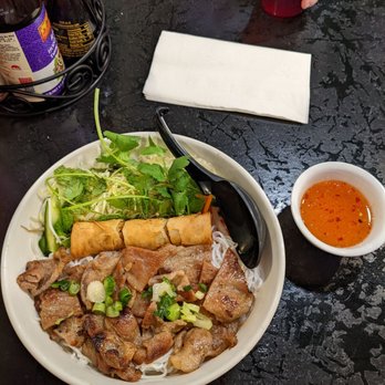 AK Pho - Pork egg roll vermicelli bowl. So good!! Pork is amazing. - Vietnamese Near Me - Ocala, Florida AK Pho - Pork egg roll vermicelli bowl. So good!! Pork is amazing. - Vietnamese Near Me - Ocala, Florida