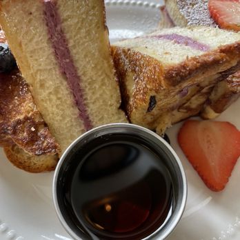 SixtyTwo MarcKet - Stuffed French toast - New American Near Me - Wailuku, Hawaii