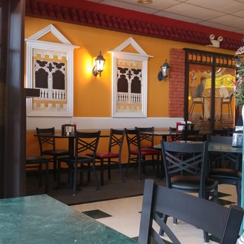 Caretti's Pizza - Caretti's on Philadelphia in Chambersburg PA - Pizza Near Me - Chambersburg, Pennsylvania