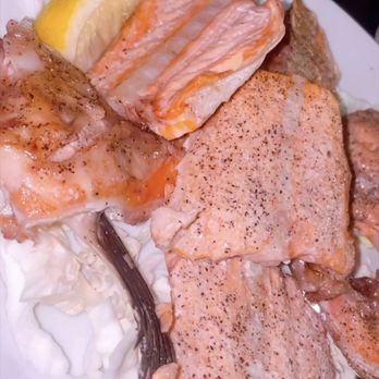 Kats Sushi - Sushi Bars Near Me - Honolulu, Hawaii
