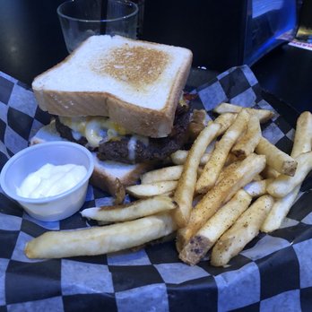 Salty Dog - New American Near Me - Waco, Texas