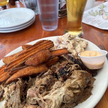 Denali Brewpub - BBQ dinner - New American Near Me - Talkeetna, Alaska