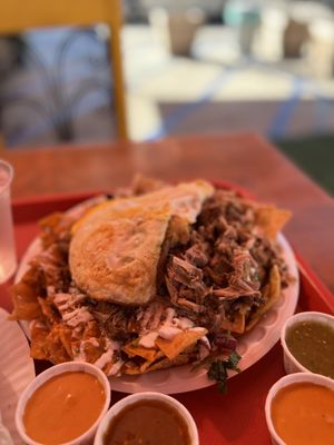 Carnitas El Artista by null