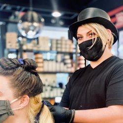 The COLORbar Hair Salon