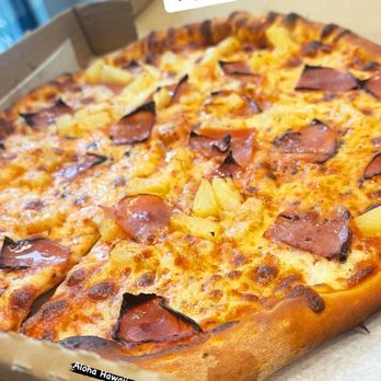 Fat Tomato Pizza - Aloha Hawaiian Pizza - Pizza Near Me - Los Angeles, California Fat Tomato Pizza - Aloha Hawaiian Pizza - Pizza Near Me - Los Angeles, California