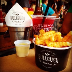 Bullguer Vila Nova Conceição - Batatas crinkle do Bullguer!!