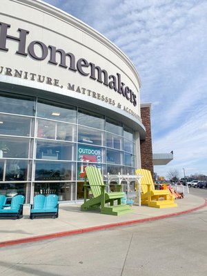 Homemakers Furniture by null
