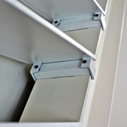 Jan Saeger - Fabricated brackets attached to exposed beam