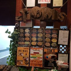 Tom's Pizza Davao