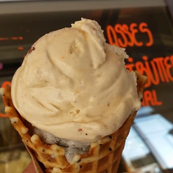Tara's Organic Ice Cream - Black Sesame  and Rosemary Salted  Almond Black Sesame cone - Ice Cream & Frozen Yogurt Near Me - Berkeley, California