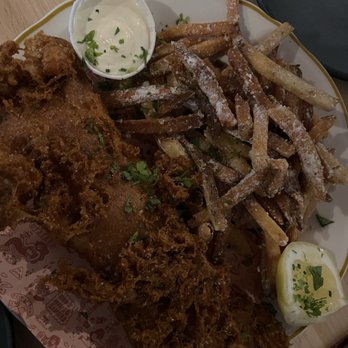 Extra Wavy - Fish and chips were incredible - Seafood Near Me - St. Louis, Missouri
