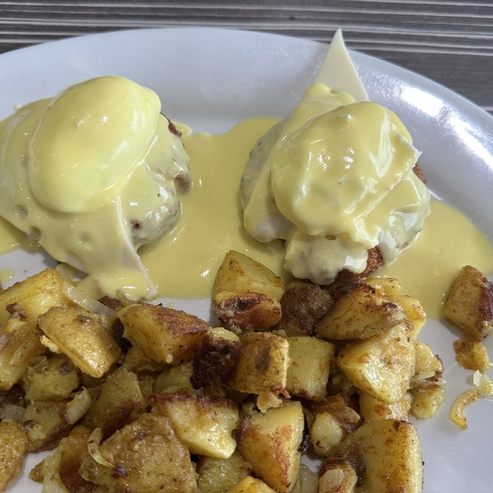 Sunny Up All Day Breakfast - Crab Benedict with curry potatoes - Breakfast & Brunch Near Me - Scarborough, Ontario Sunny Up All Day Breakfast - Crab Benedict with curry potatoes - Breakfast & Brunch Near Me - Scarborough, Ontario