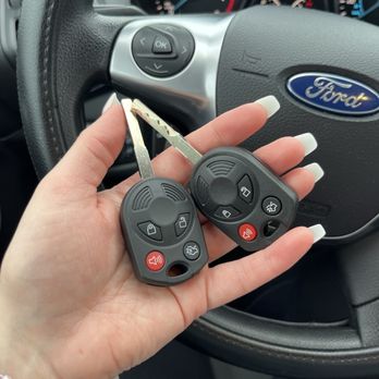 Mobile Locksmith Mn - Showing off my new working keys! - Keys & Locksmiths Near Me - Minneapolis, Minnesota