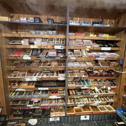 Globe Smoke - Middle cigar selection