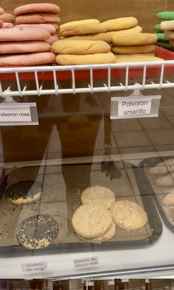 Ross Mexican Bakery Logo