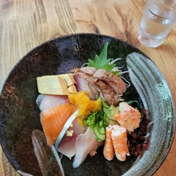 Chirashi lunch super good value Chirashi lunch super good value