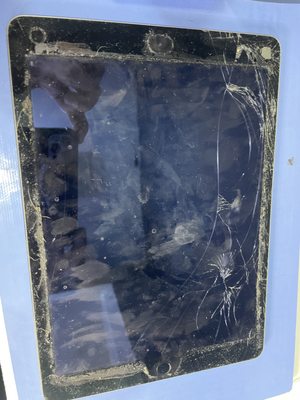 Ipad screen replacement - We do offer very affordable prices on ipad screen replacement, our quality and work is guaranteed Ipad screen replacement - We do offer very affordable prices on ipad screen replacement, our quality and work is guaranteed