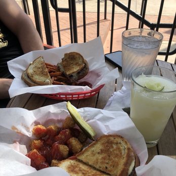 Hunky's - Burgers Near Me - Dallas, Texas