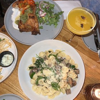 Hole In The Wall - Australian Near Me - Brooklyn, New York Hole In The Wall - Australian Near Me - Brooklyn, New York
